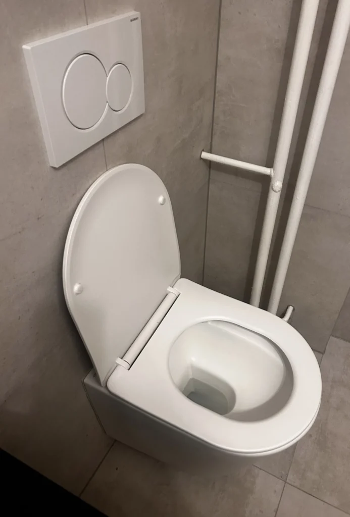 Montáž wc
